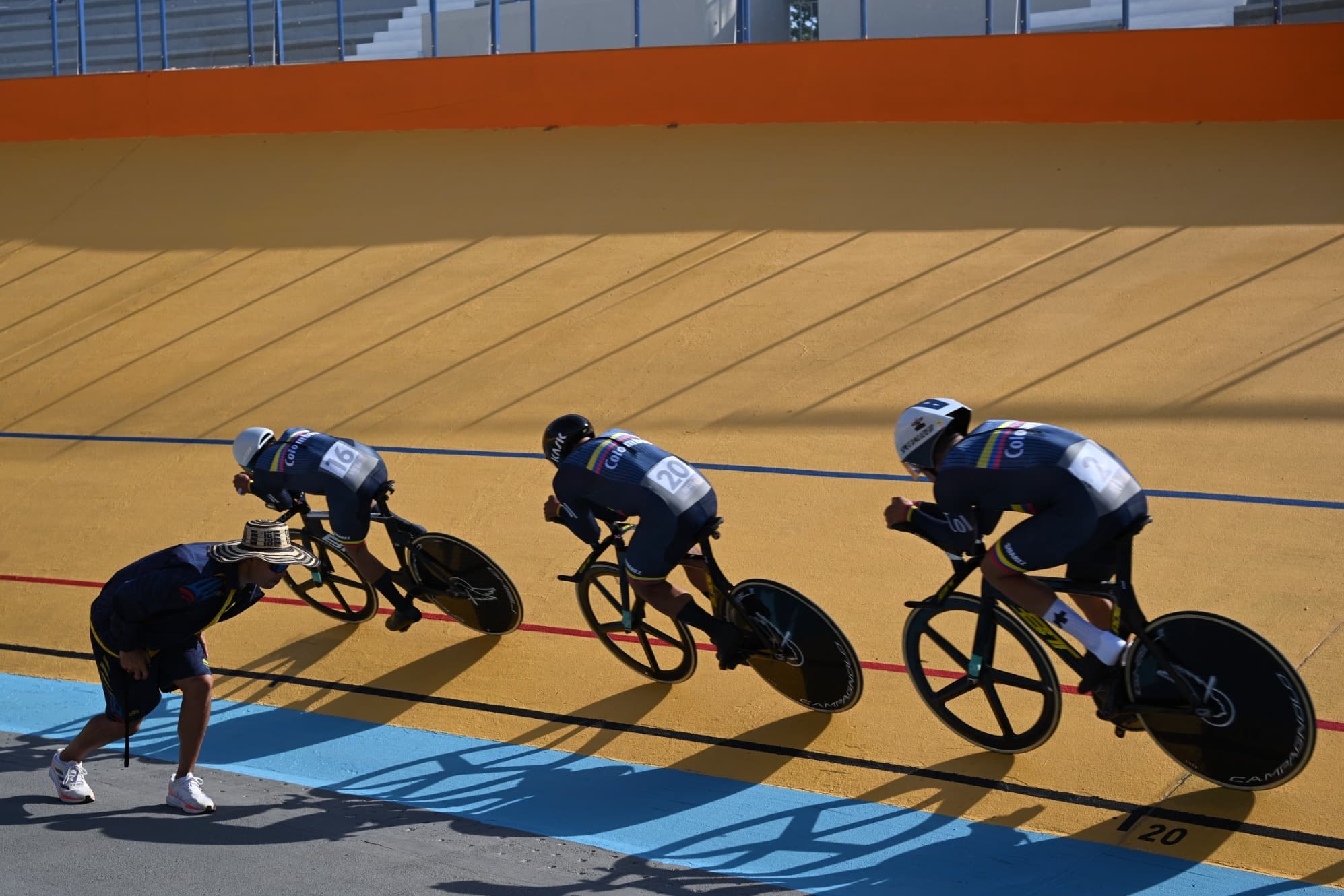 Cuarteta colombiana se lleva el oro en ciclismo